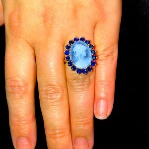 ❌SOLD ON EBAY Vintage Porcelain Sapphire Ring